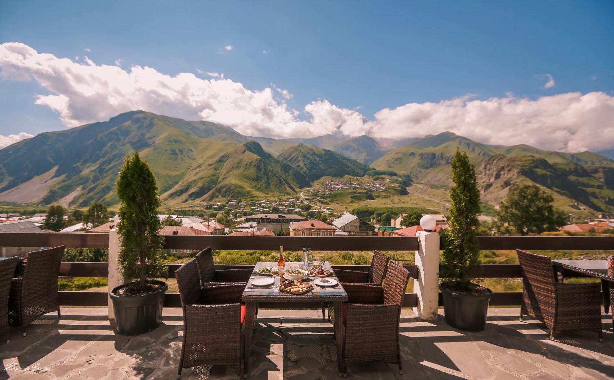 Alpine Lounge Boutique Hotel Казбеги Экстерьер фото