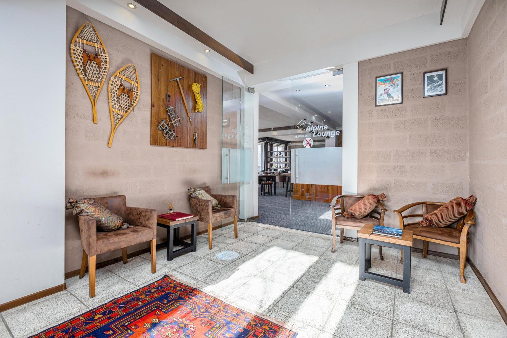 Alpine Lounge Boutique Hotel Казбеги Экстерьер фото