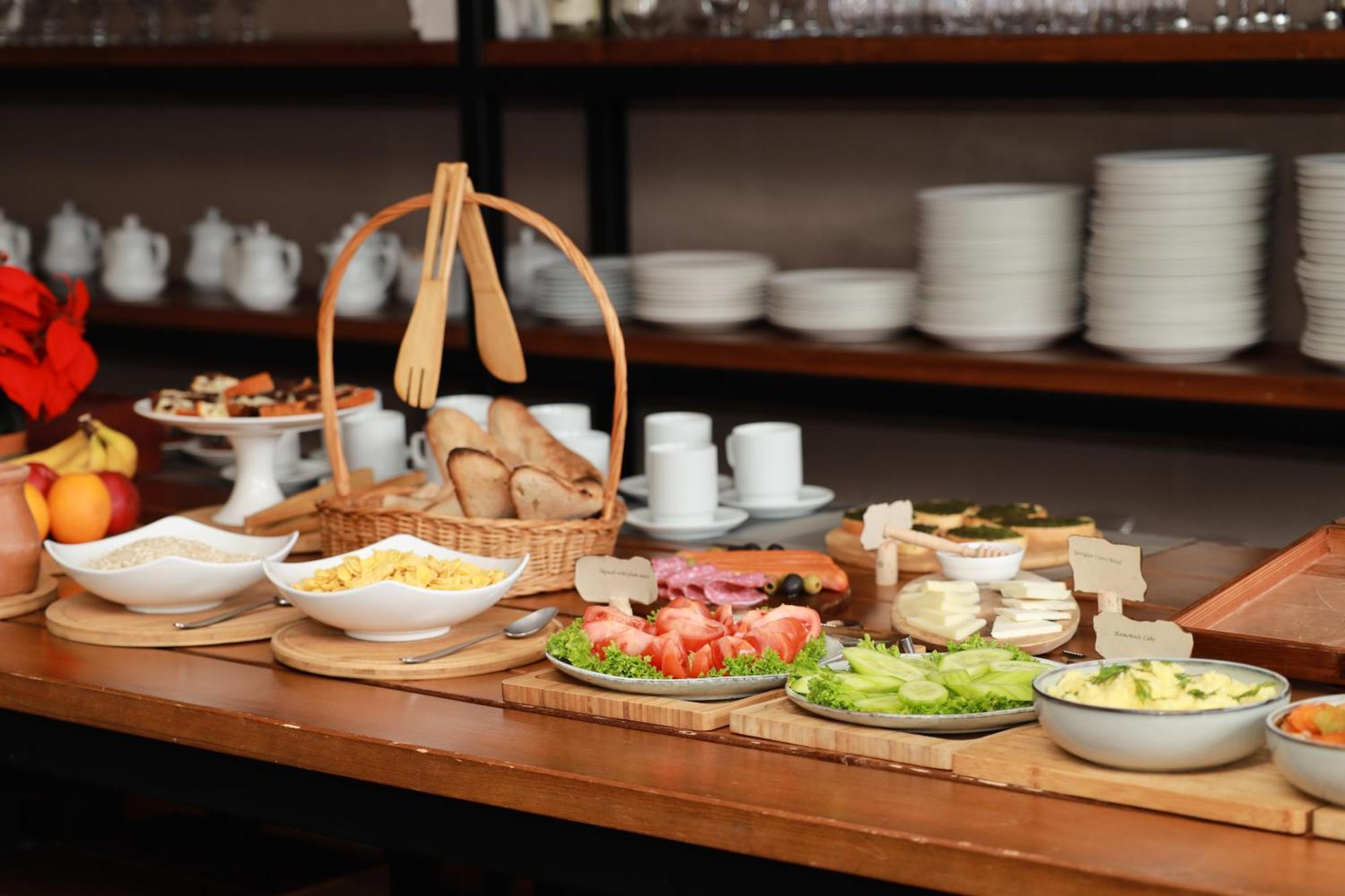 Alpine Lounge Boutique Hotel Казбеги Экстерьер фото