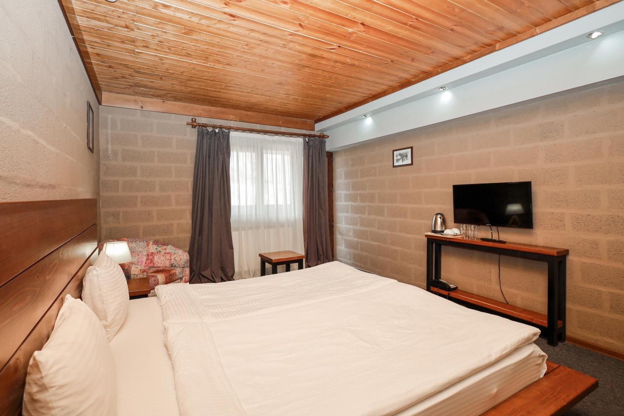 Alpine Lounge Boutique Hotel Казбеги Экстерьер фото