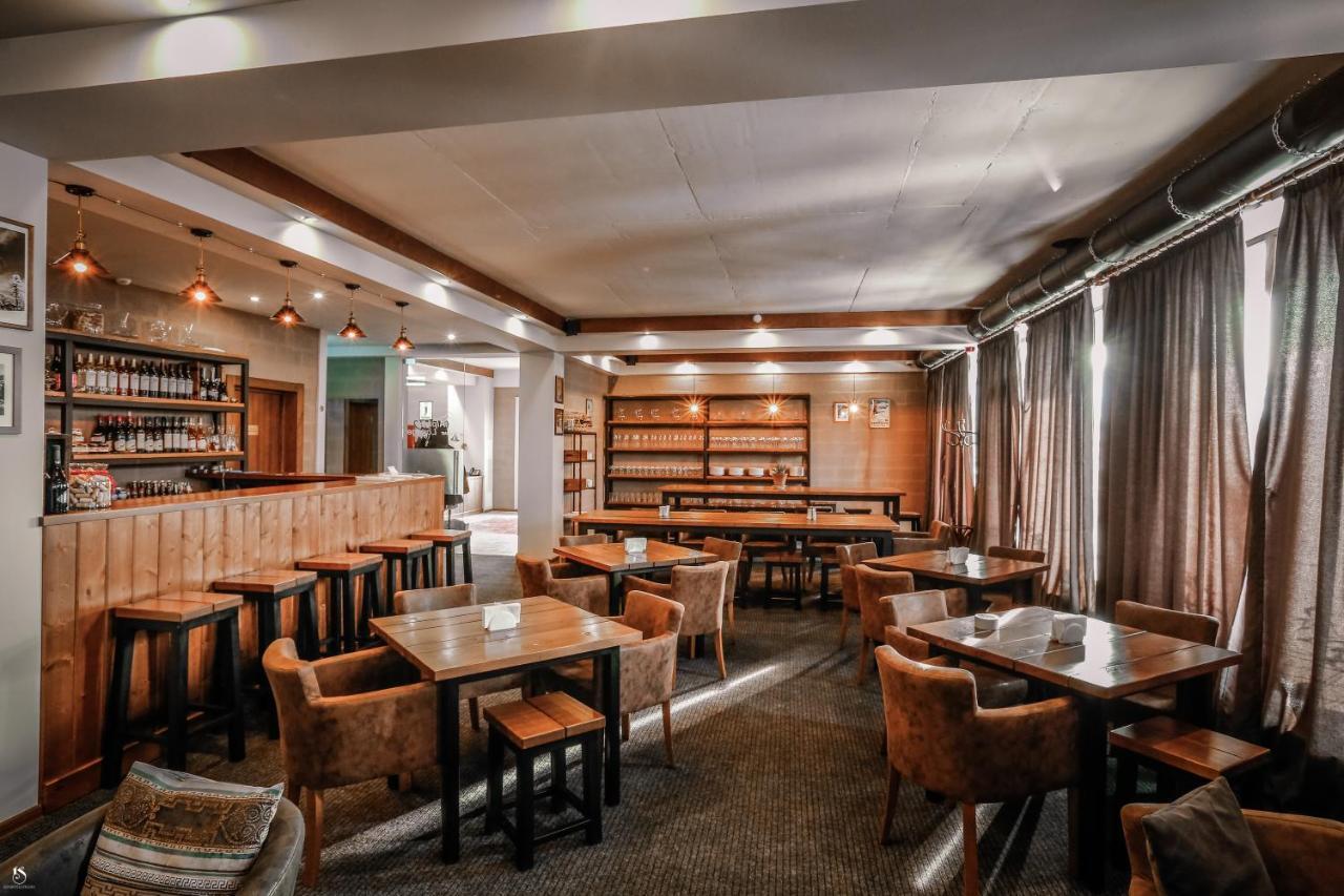 Alpine Lounge Boutique Hotel Казбеги Экстерьер фото